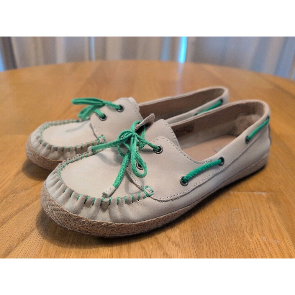 Ugg Women's Shoes US Size 9.5 Ivory Leather Green Laces Slip On Moccasin Loafers